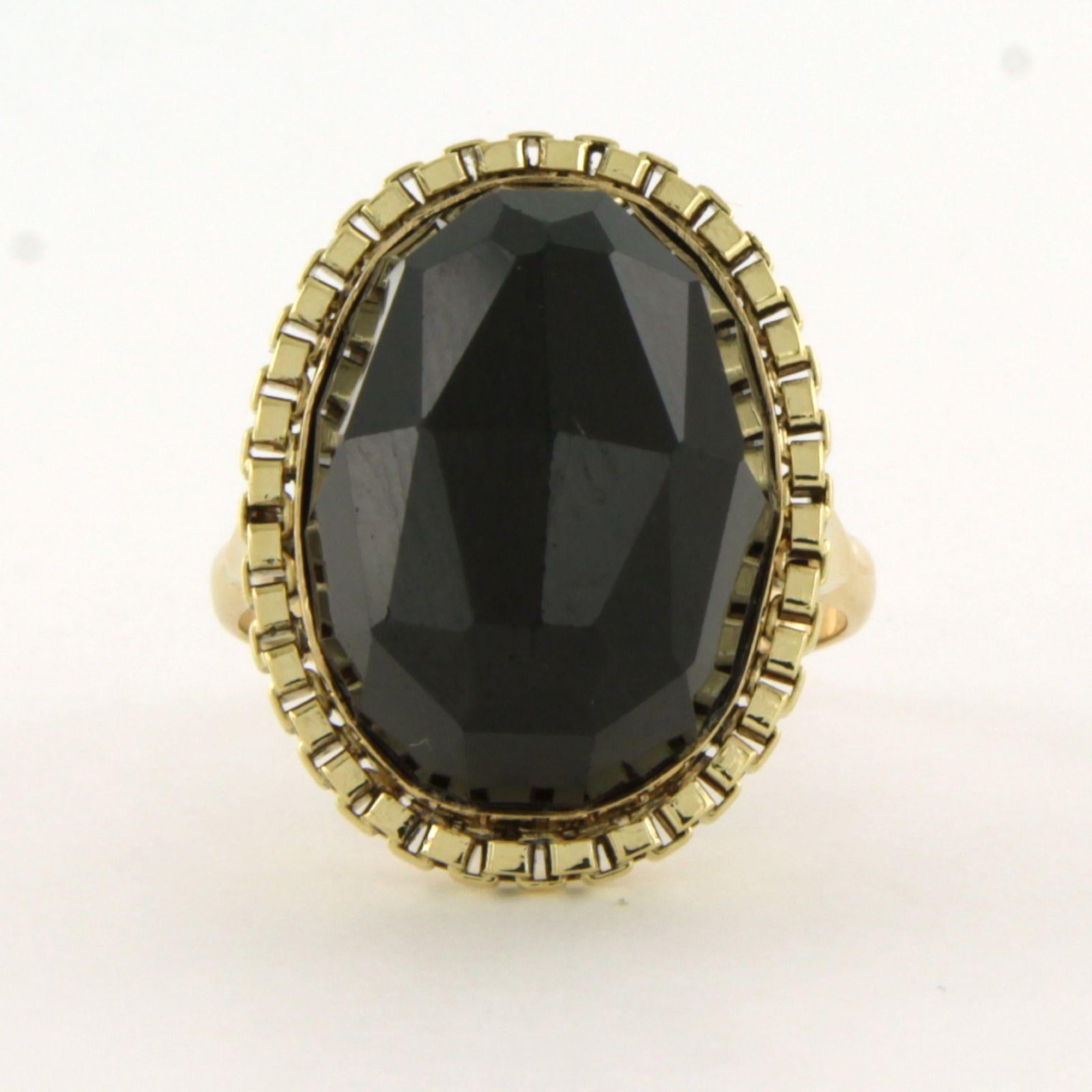 Ring with garnet 7.5 grams 14k yellow gold For Sale 1