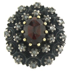 Ring with garnet and rose cut diamonds 18k gold and silver 11.2 grams