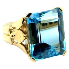 Anillo con aguamarina Georgeos en oro amarillo de 18 quilates de Gübelin