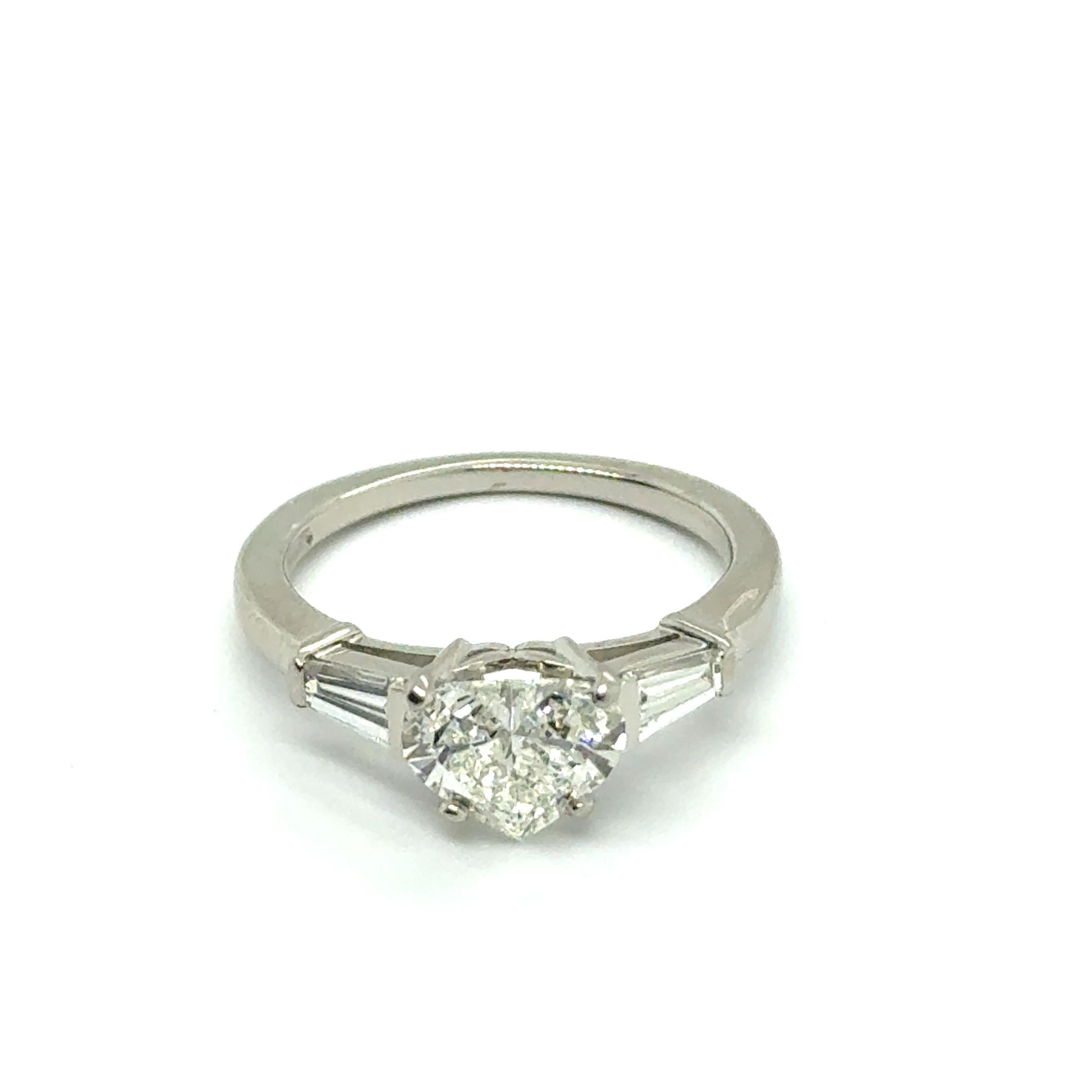 Ring with Heart Shaped Diamond in Platinum 950 by Bvlgari For Sale 2