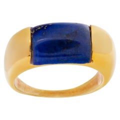 Vintage Ring with Lapis Lazuli in 18k Yellow Gold