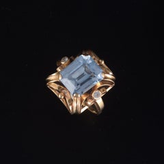 Ring with Light Blue Spinel. 18k gold ring. Denmark, ca. 1950/60s