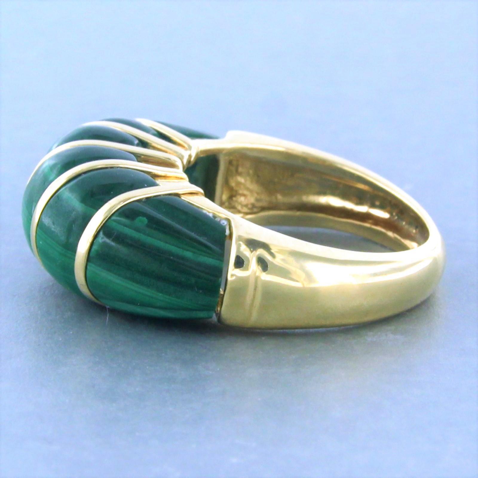 Cabochon Ring with Malachite 14k yellow gold For Sale