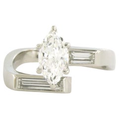 Anello con diamanti a forma di marquise e baguette fino a 1,40ct in platino 8,0 grammi