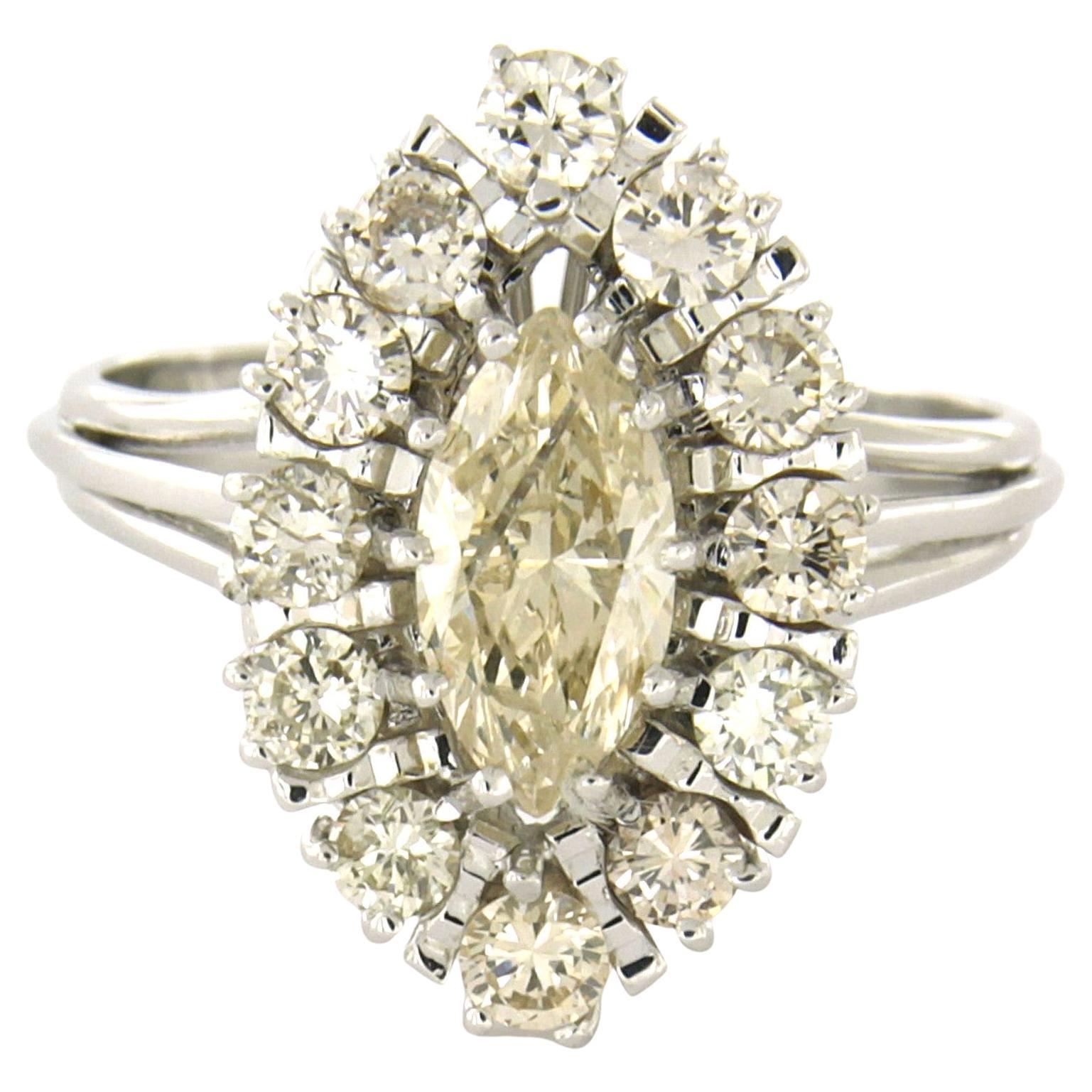 Ring mit Diamanten im Marquise- und Brillantschliff bis zu 1,80ct 18k Gold 5,6 Gramm