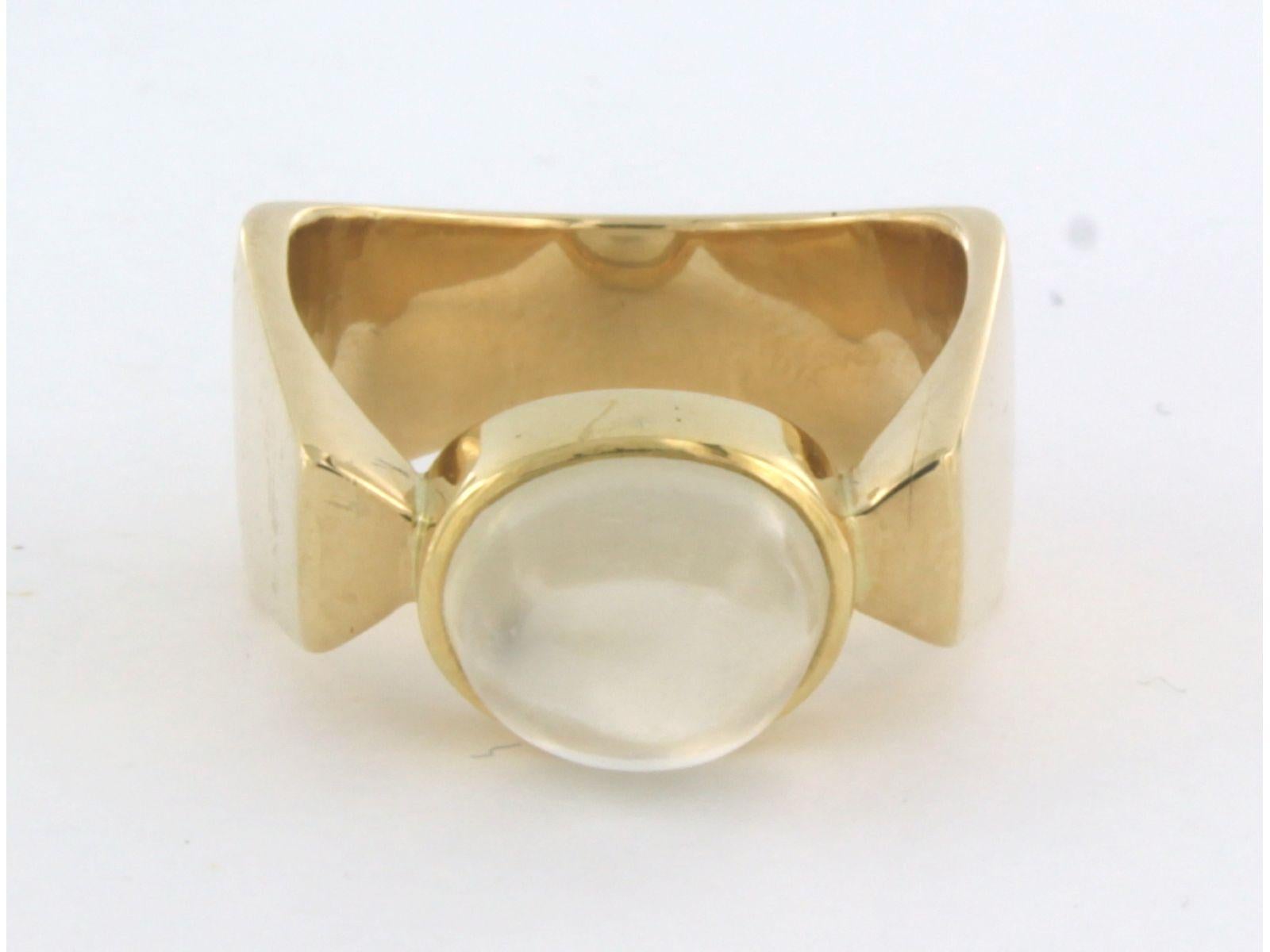 14k yellow gold ring set with moonstone - ring size US 8.5 - EU 18.5 (58)

detailed description:

the top of the ring is approximately 9.0 mm wide by 1.1 cm high

weight 12.0 grams

ring size US 8.5 - EU 18.5 (58). Ring can be enlarged or reduced a