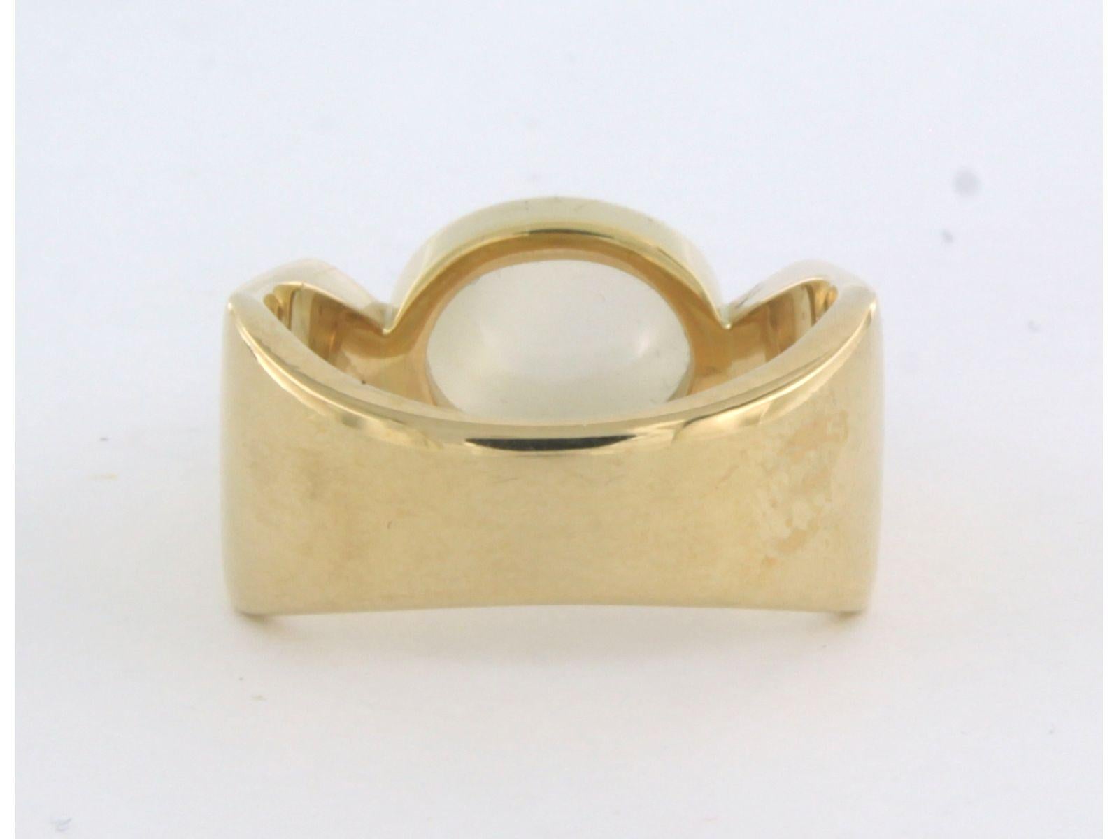 Ring with moonstone 14k yellow gold In Excellent Condition For Sale In The Hague, ZH