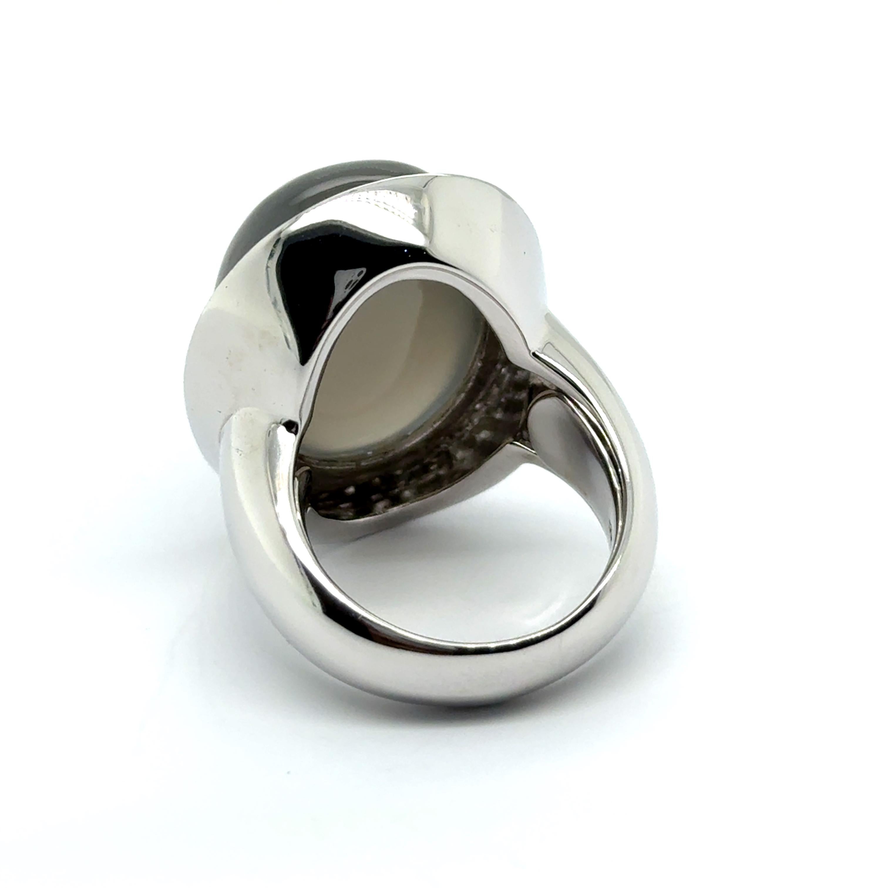 Ring with Moonstone & Diamonds in 18 Karat White Gold For Sale 6