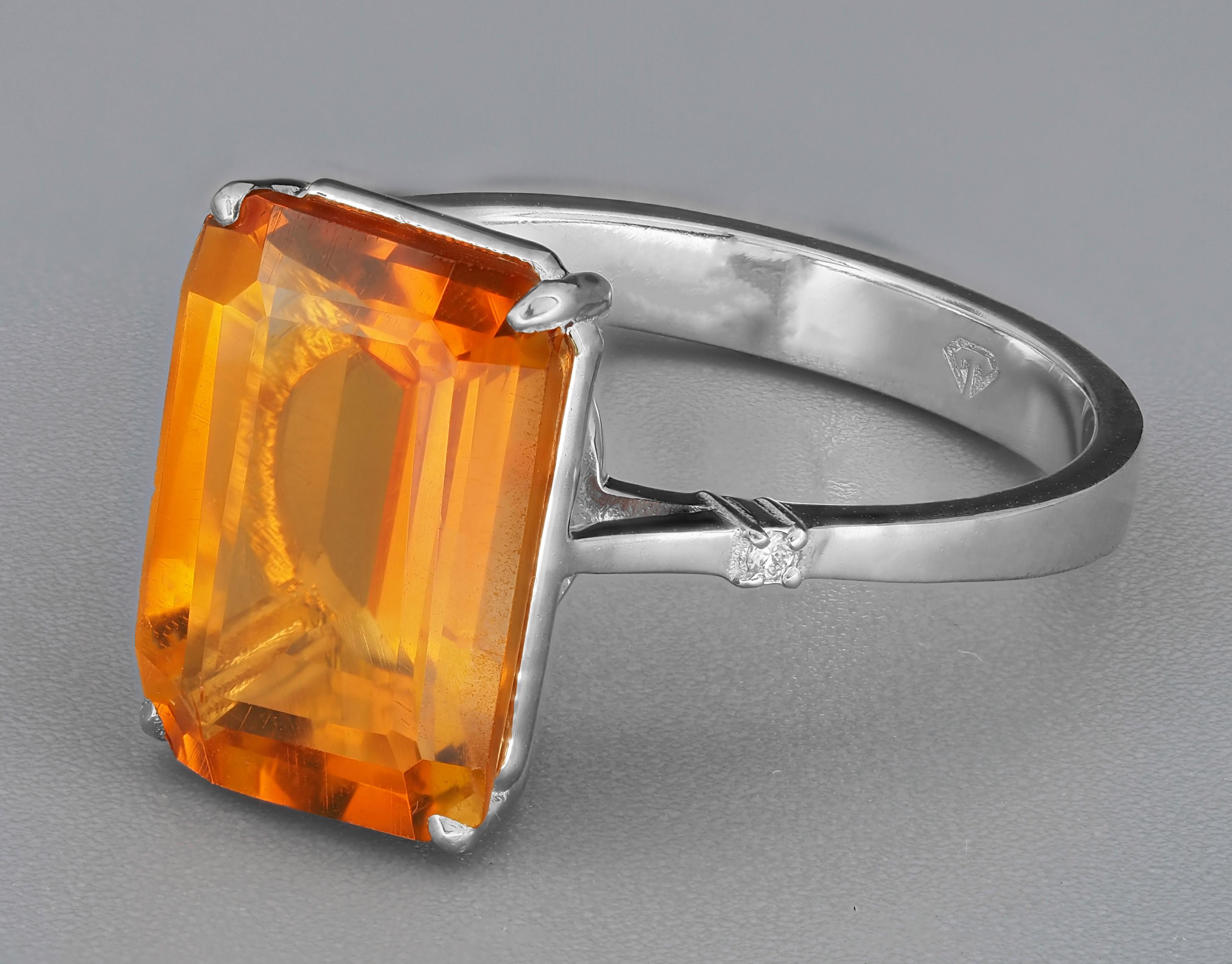 Ring with Natural Citrine and Diamonds In New Condition For Sale In Istanbul, TR