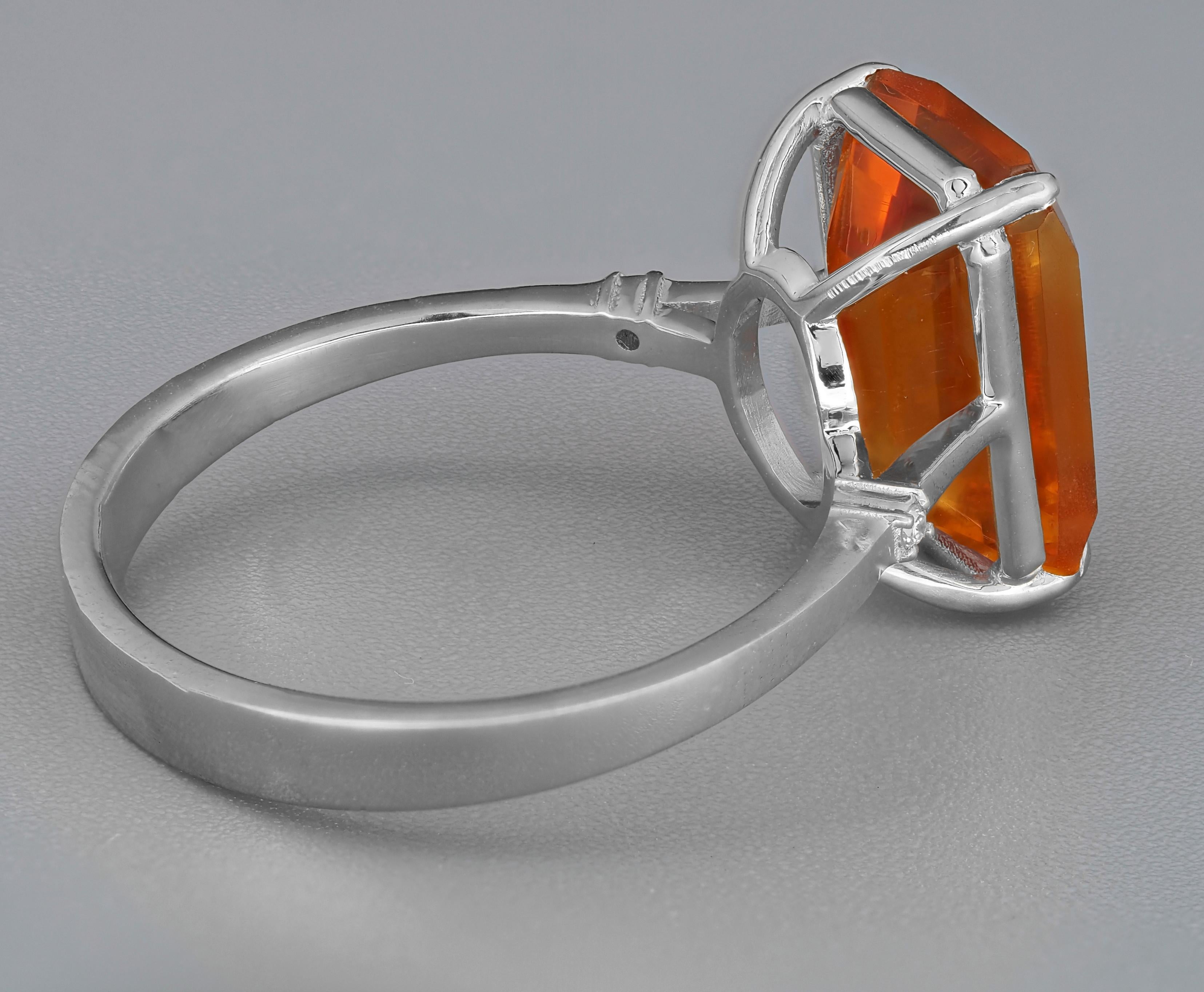 Women's Ring with Natural Citrine and Diamonds For Sale