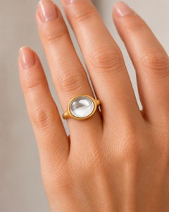 Anello con cabochon in cristallo di rocca naturale