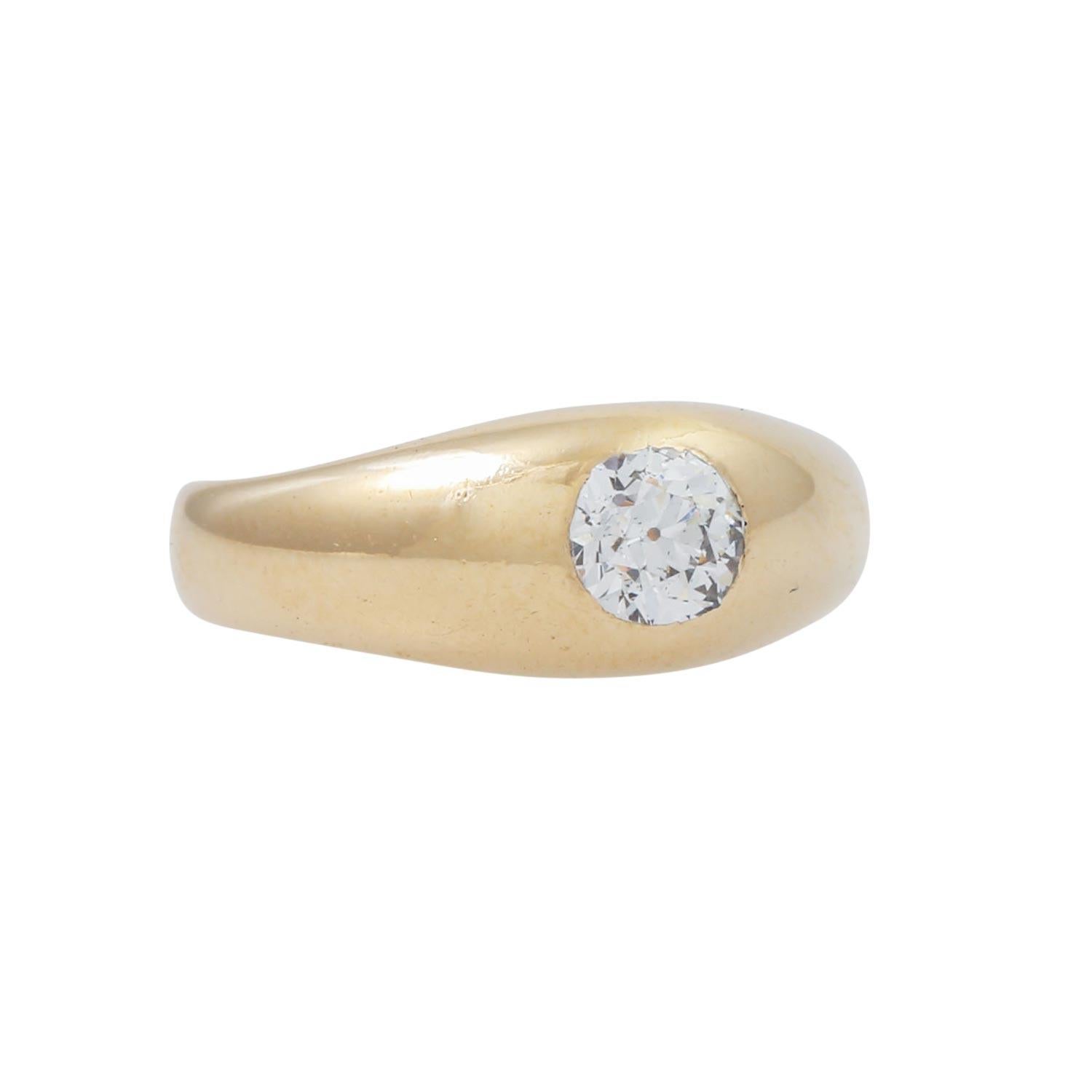 approx. GW (K)/SI1, GG 14K, 5.4 g, RW: 52/12, 1st half of the 20th century, signs of wear, facet edges slightly rubbed.

 Ring with old-European-cut diamond approx. 0.5 ct, approx. TIW (K)/SI1, 14K YG, 5.4 gr, ring size 52/12, 1st half 20th century,