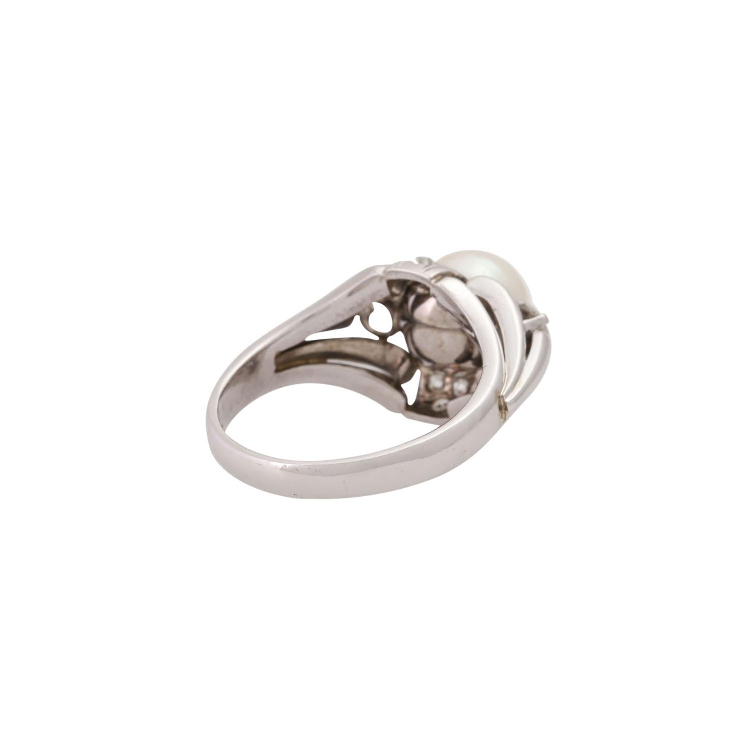 Ring with Old European Cut Diamonds Total Approx. 1.0 Ct, In Good Condition For Sale In Stuttgart, BW