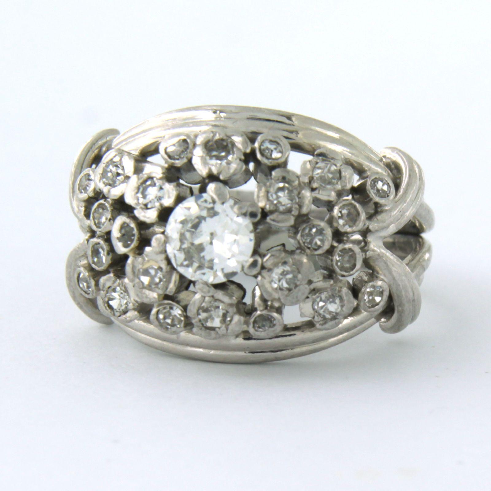 Taille vieille mine Bague avec diamants taille ancienne et taille unique jusqu'à 0,50 carat en vente