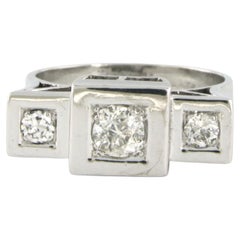 Antique Ring with old mine cut diamonds up to 0.80ct platinum 