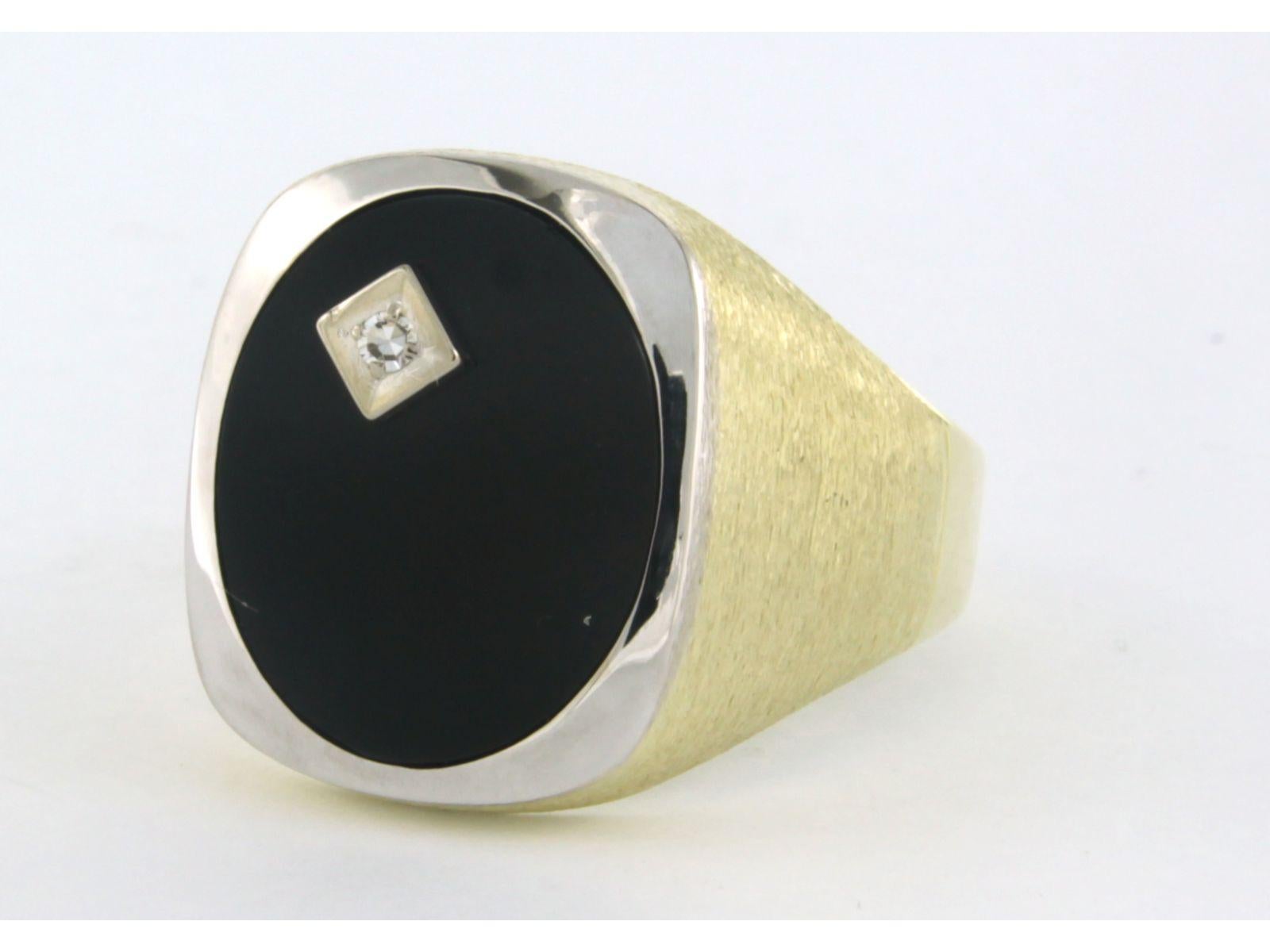 Ring with onyx and diamonds 14k bicolor gold In Good Condition For Sale In The Hague, ZH