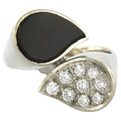 Bague en or blanc 18 carats avec onyx et diamants