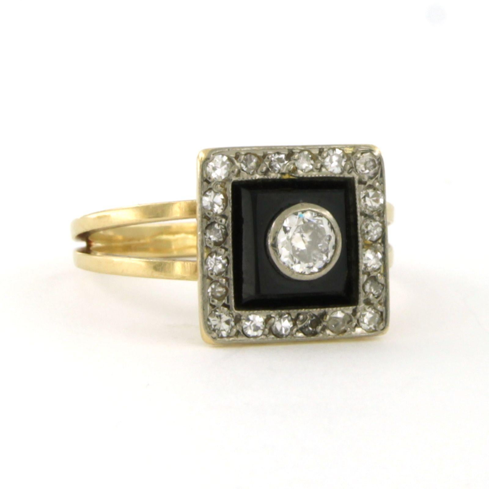 Ring mit Onyx und Diamanten im alten Minenschliff bis zu 0,60 Karat 18 Karat zweifarbigem Gold im Zustand „Hervorragend“ im Angebot in The Hague, ZH