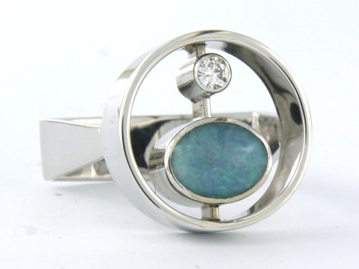 Modern Ring with opal and diamond 14k white gold For Sale