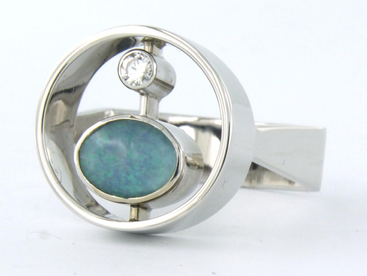 Brilliant Cut Ring with opal and diamond 14k white gold For Sale