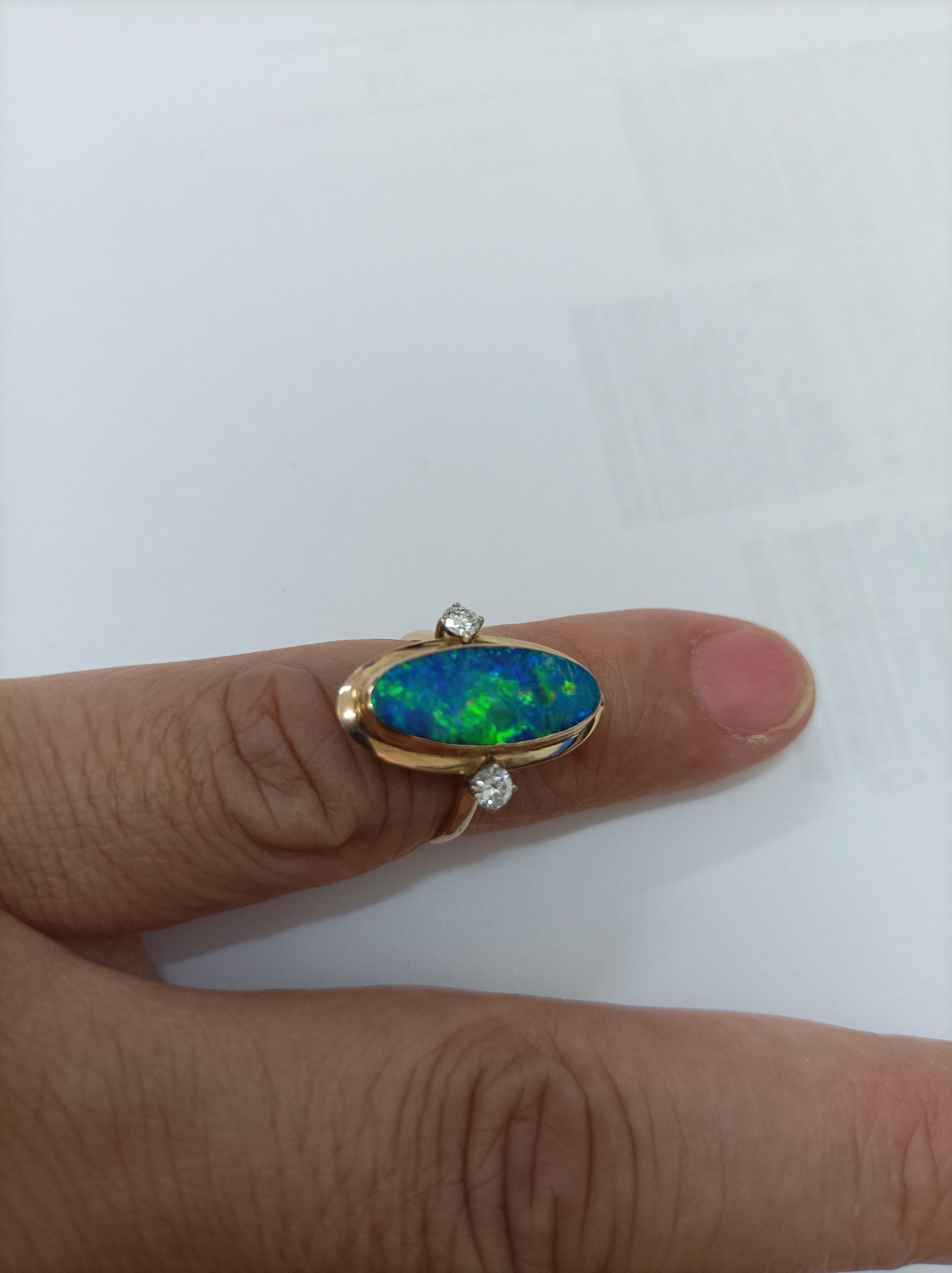 Ring with opal and diamond 14k yellow gold 1
