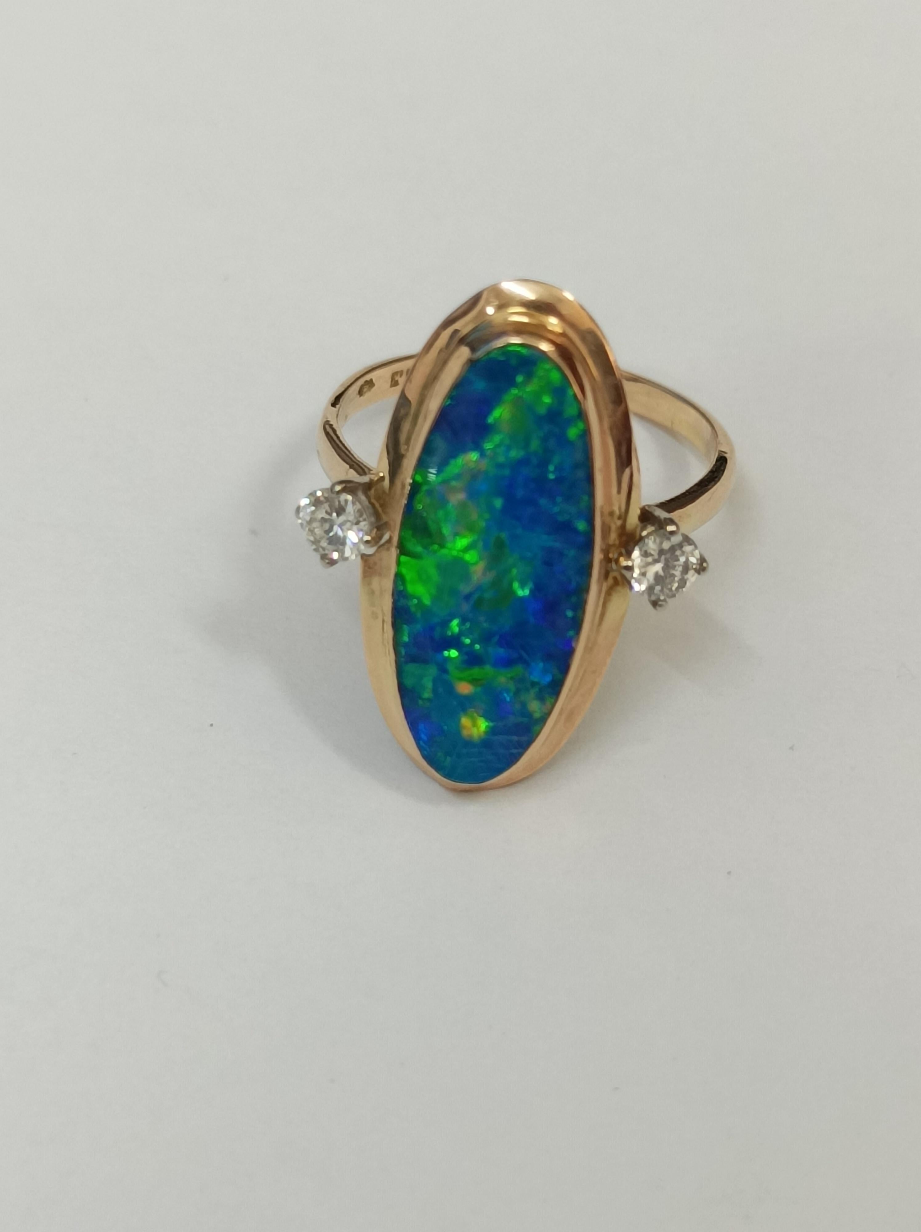 Ring with opal and diamond 14k yellow gold 2