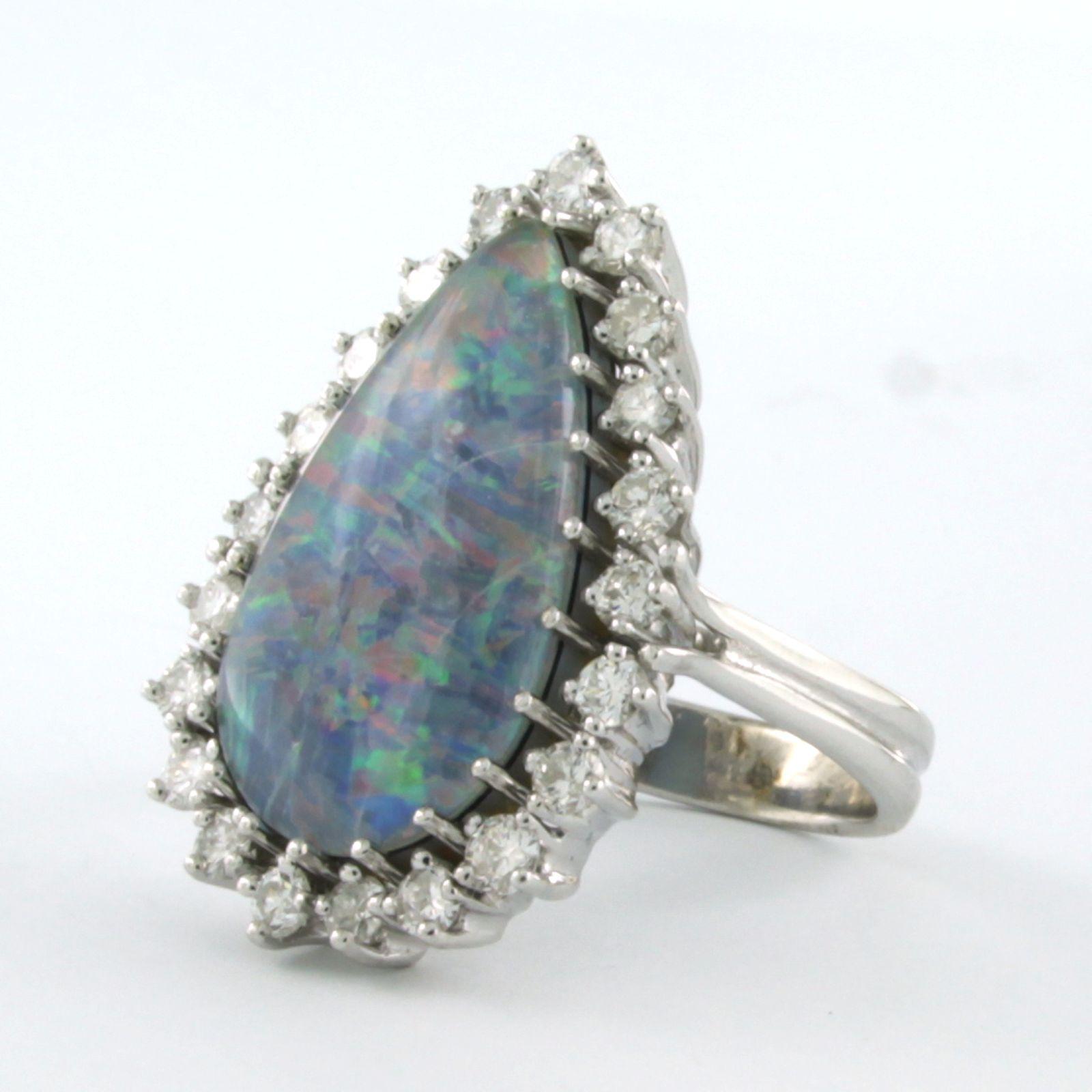 Brilliant Cut Ring with opal and diamonds 18k white gold For Sale