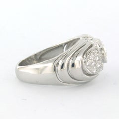 Ring with oval and brilliant cut diamonds up to 0.60ct 18k gold 7.4 grams