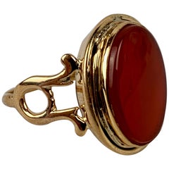 Classic Vintage Oval Carnelian Ring in 14k Yellow Gold