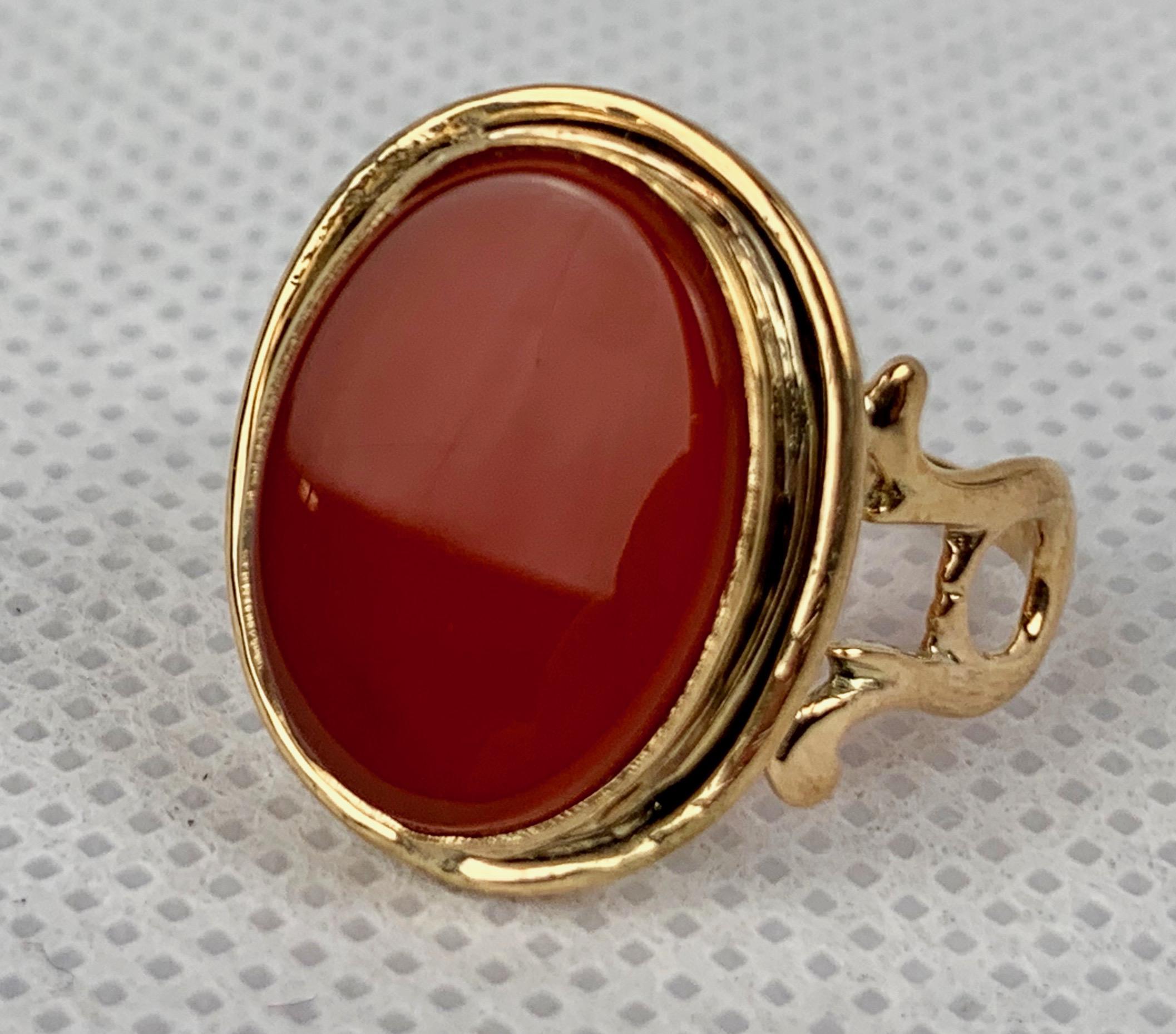 Oval Cut Classic Vintage Oval Carnelian Ring in 14k Yellow Gold