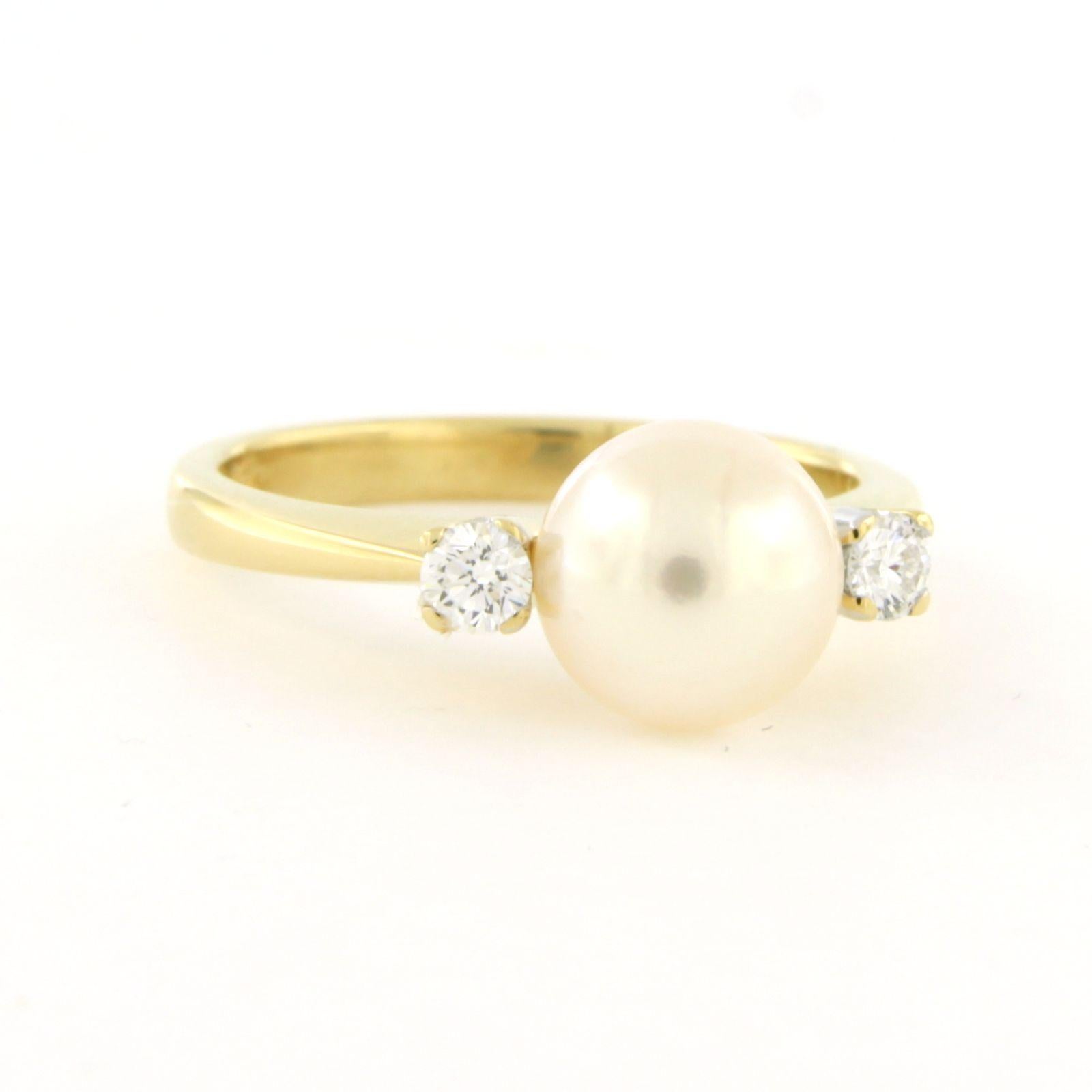 Bague avec perle et diamant taille brillant jusqu'à 0,20ct Or jaune 18k 4,9 grammes Excellent état - En vente à The Hague, ZH