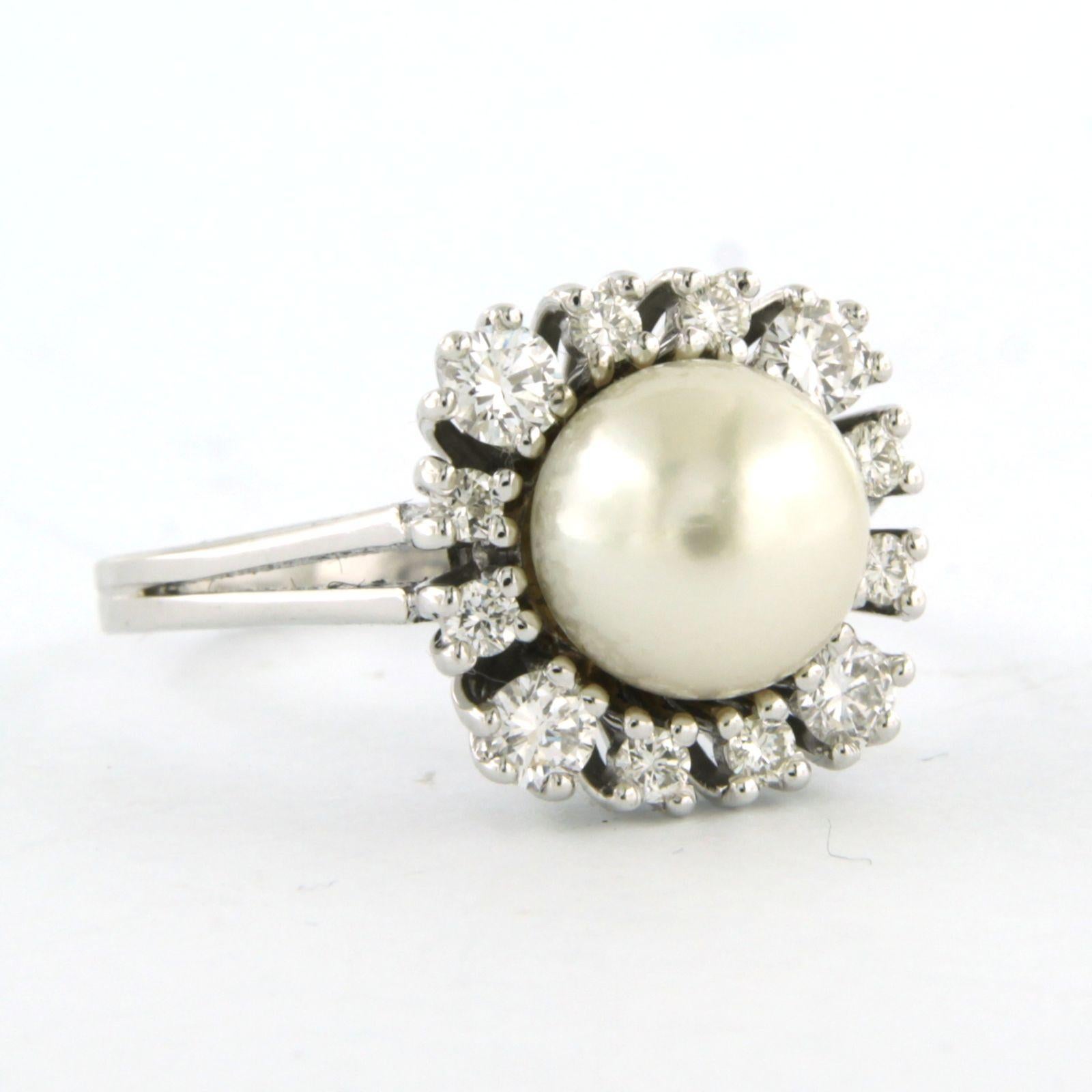 Ring mit Perle und Diamanten im Brillantschliff bis zu 0,52 ct. 14k Weißgold 5,8 Gramm im Angebot 1