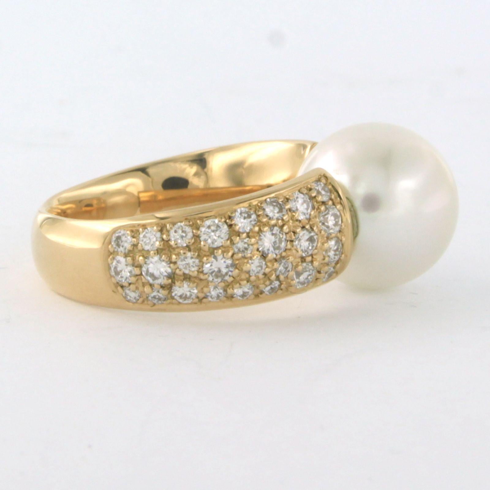 Bague avec perle et diamants taille brillant jusqu'à 1,10ct Or jaune 18k en vente 1