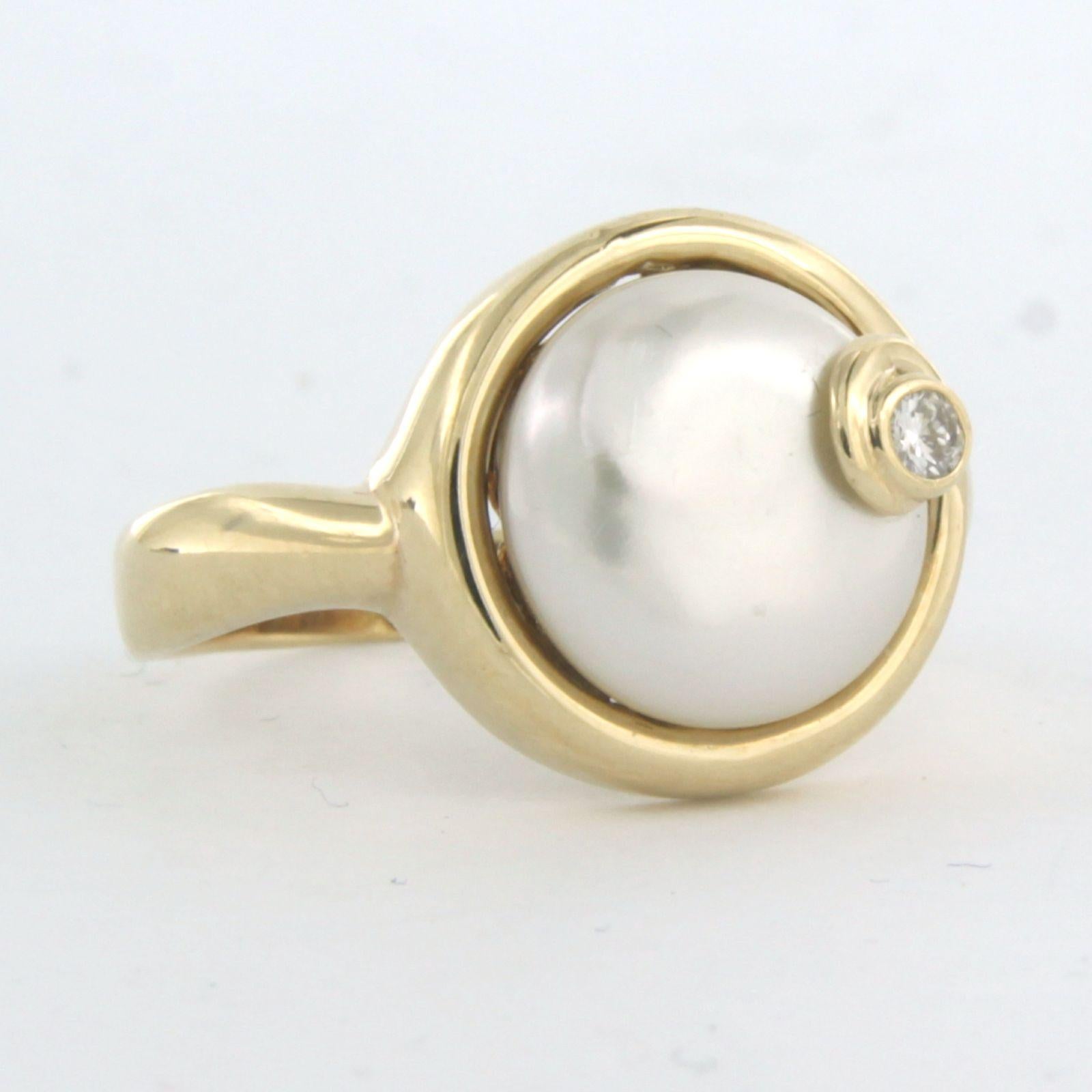 Modern Ring with pearl and diamonds 14k yellow gold  For Sale