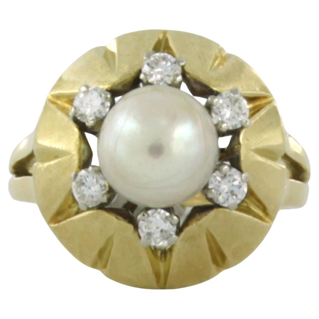 ring with pearl and diamonds 18k bicolour gold For Sale