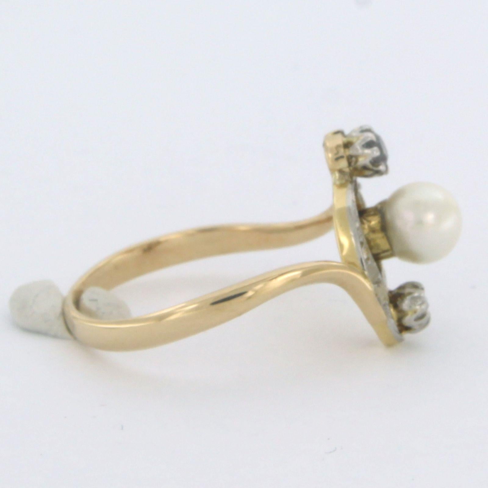 Early Victorian Ring with pearl and diamonds 18k bicoulour gold For Sale