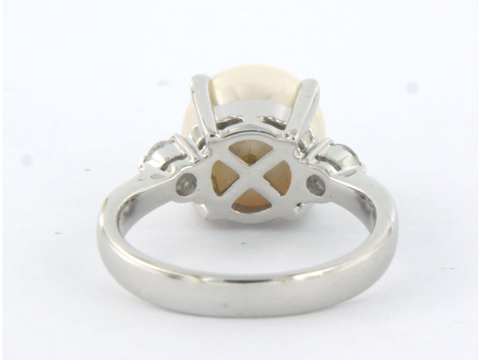 Ring with pearl and diamonds platinum In Good Condition For Sale In The Hague, ZH