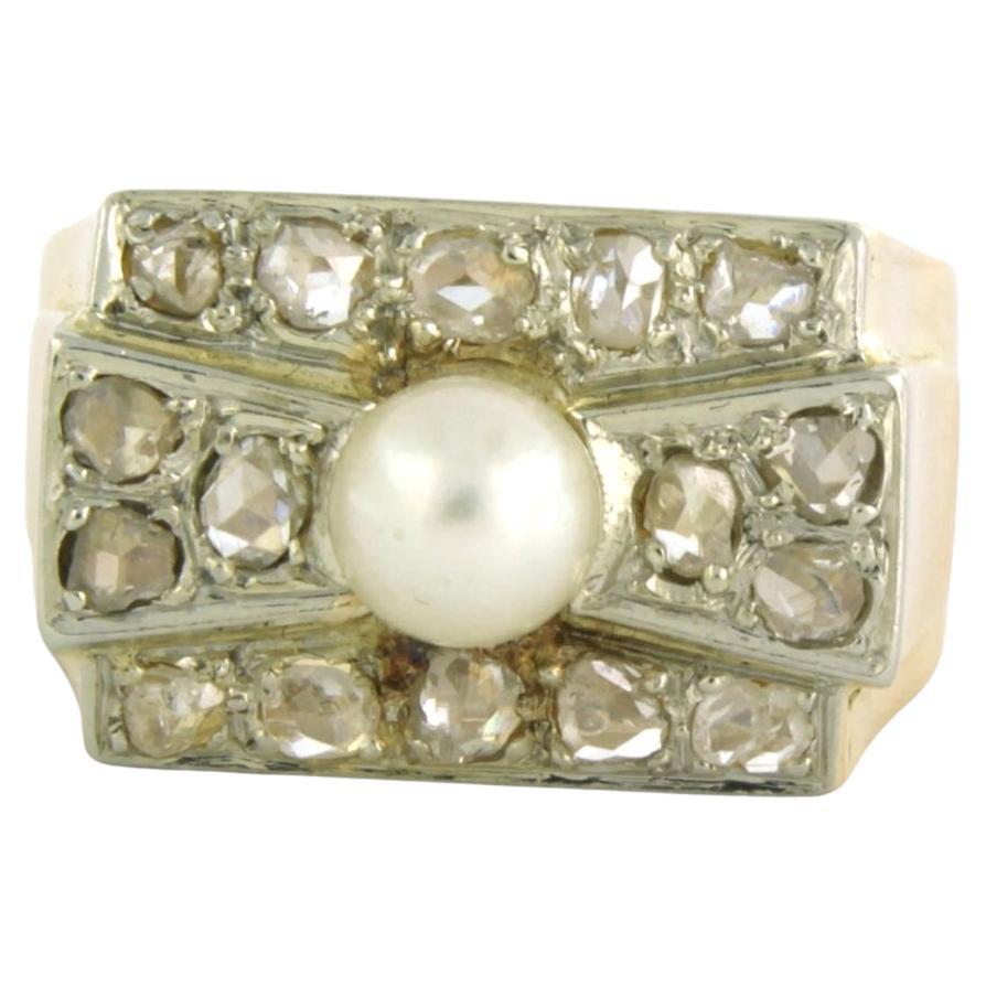 Ring mit Perlen- und Diamanten im Rosenschliff 0,20 Karat, 18 Karat zweifarbiges Gold im Angebot