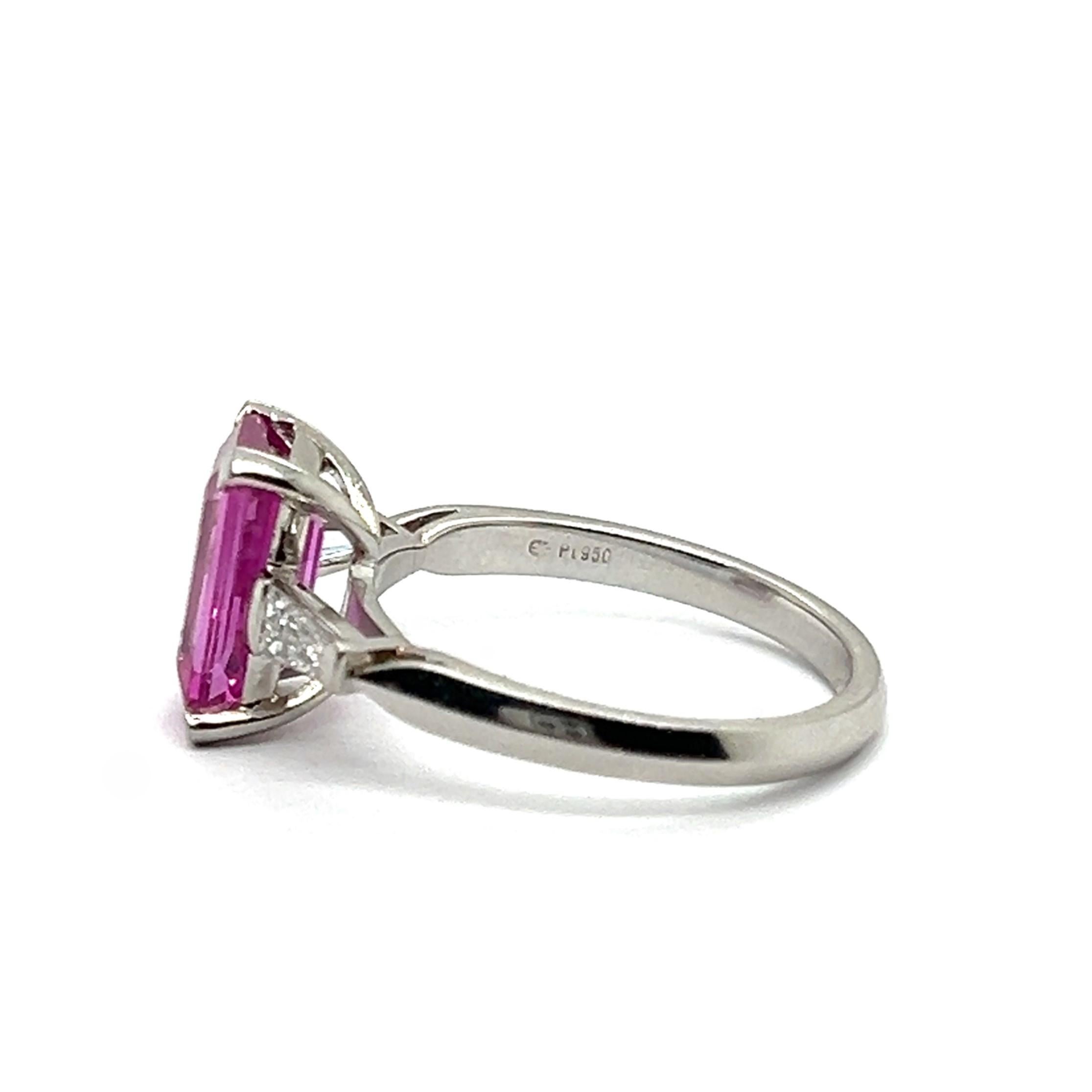 Ring with Pink Sapphire & Diamonds in Platinum by Gübelin For Sale 9
