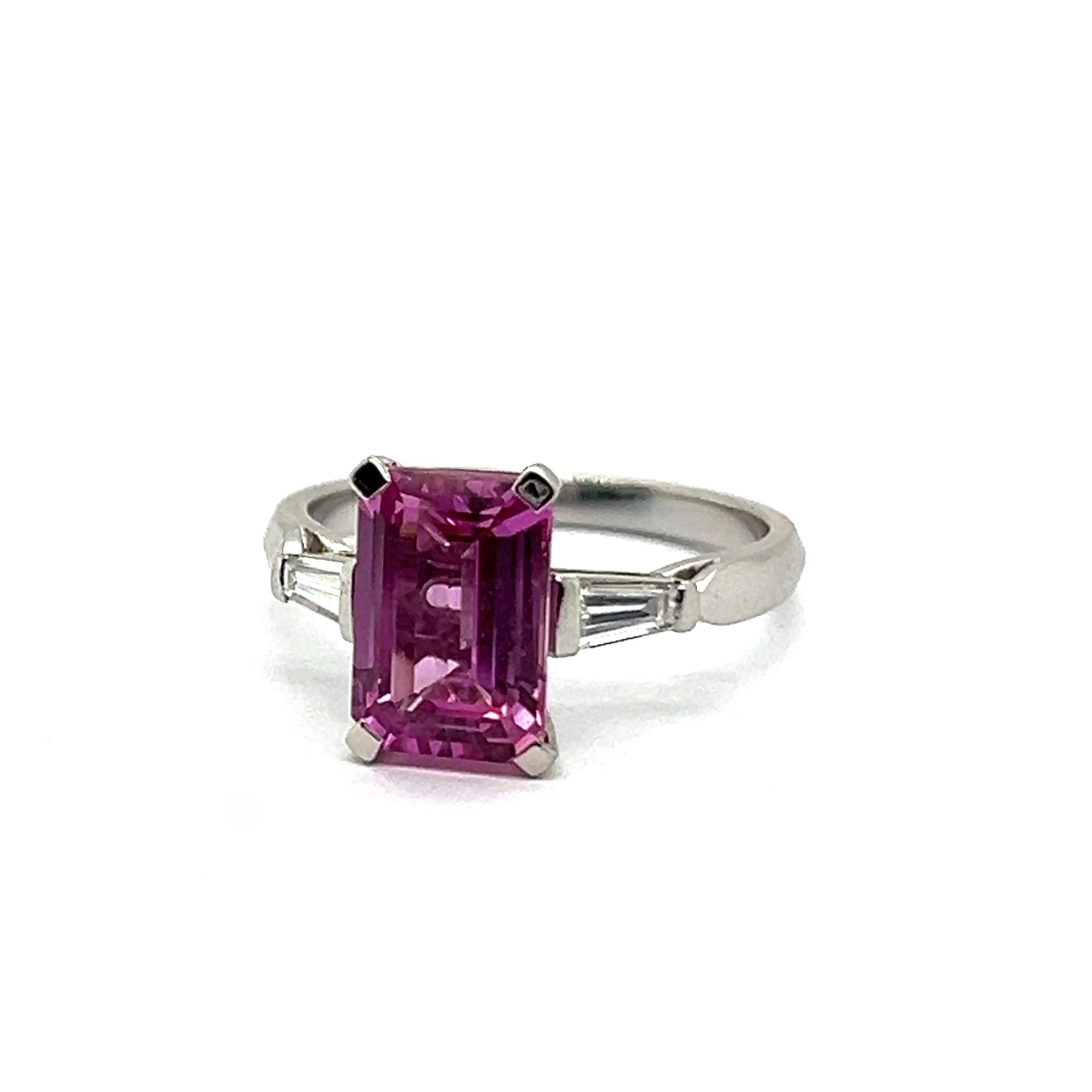 Ring with Pink Sapphire & Diamonds in Platinum by Gübelin For Sale 2