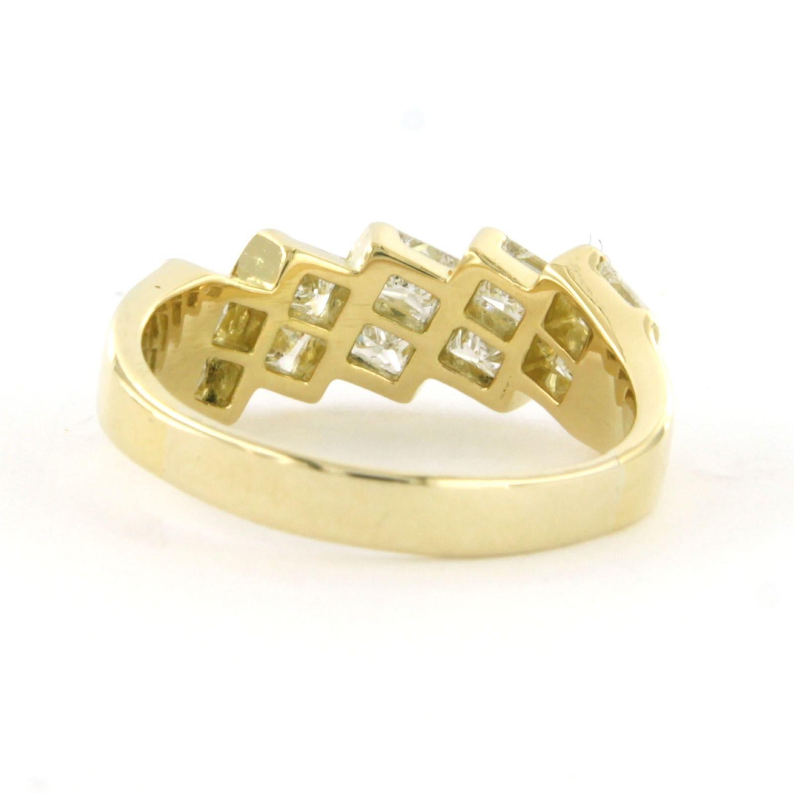 Taille princesse Bague avec diamants de taille prince jusqu'à 1,00ct Or jaune 14k 5,1 grammes en vente