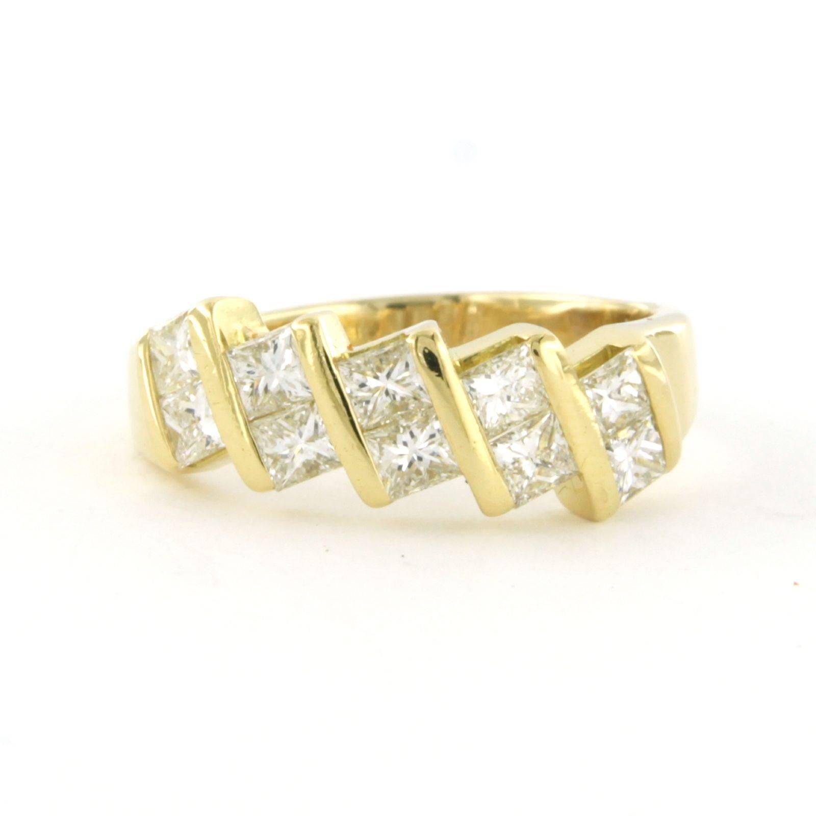 Bague avec diamants de taille prince jusqu'à 1,00ct Or jaune 14k 5,1 grammes en vente 1