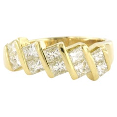 Ring with princees cut diamonds up to 1.00ct 14k yellow gold 5.1 grams