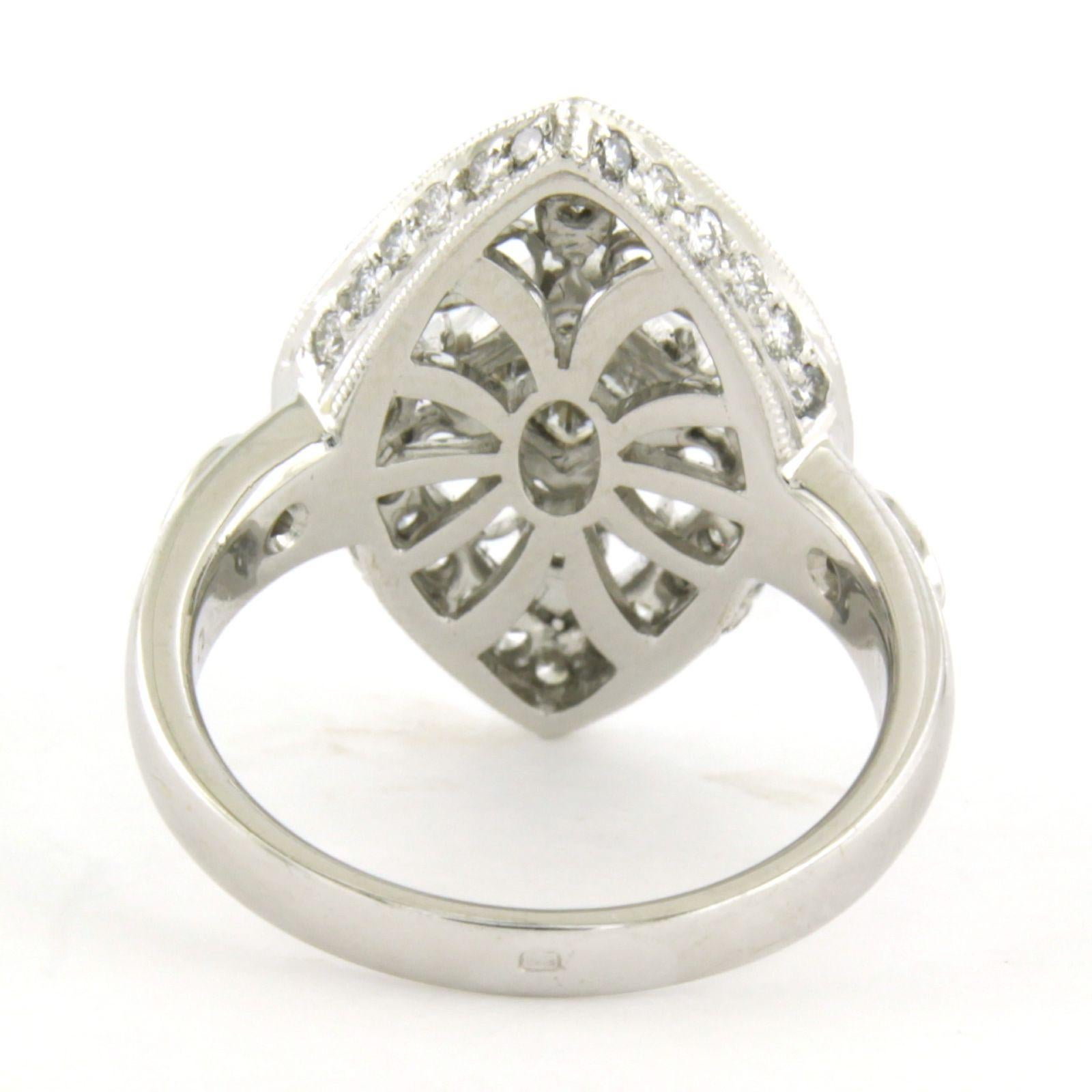 Ring mit Diamanten im Prinzessinnen- und Brillantschliff bis zu 0,56ct 18k Gold 6,7 Gramm (Carréschliff) im Angebot