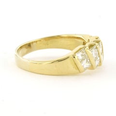Ring with princess cut diamonds up to 1.00ct 18k gold 5.1 grams