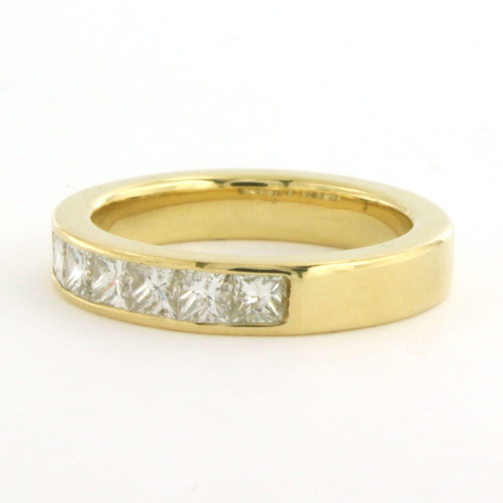 Anello con diamanti taglio princess fino a 1,00ct in oro giallo 18k 8,0 grammi In condizioni ottime in vendita a The Hague, ZH