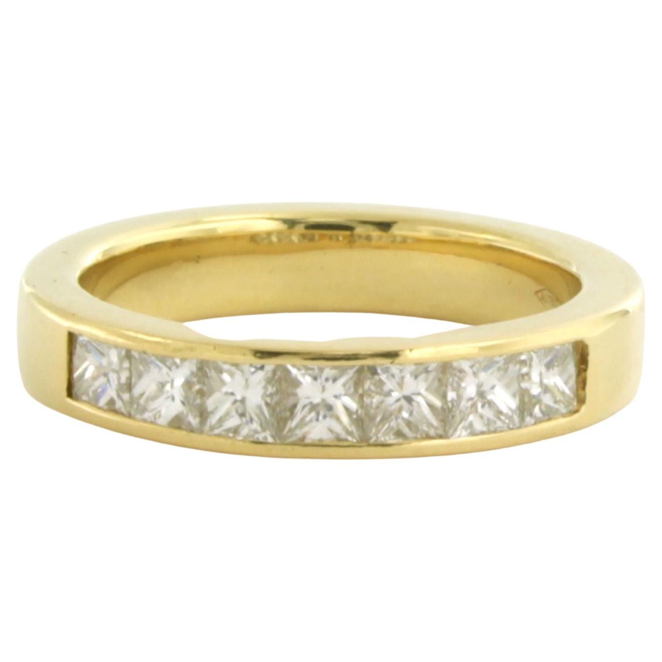 Anello con diamanti taglio princess fino a 1,00ct in oro giallo 18k 8,0 grammi in vendita