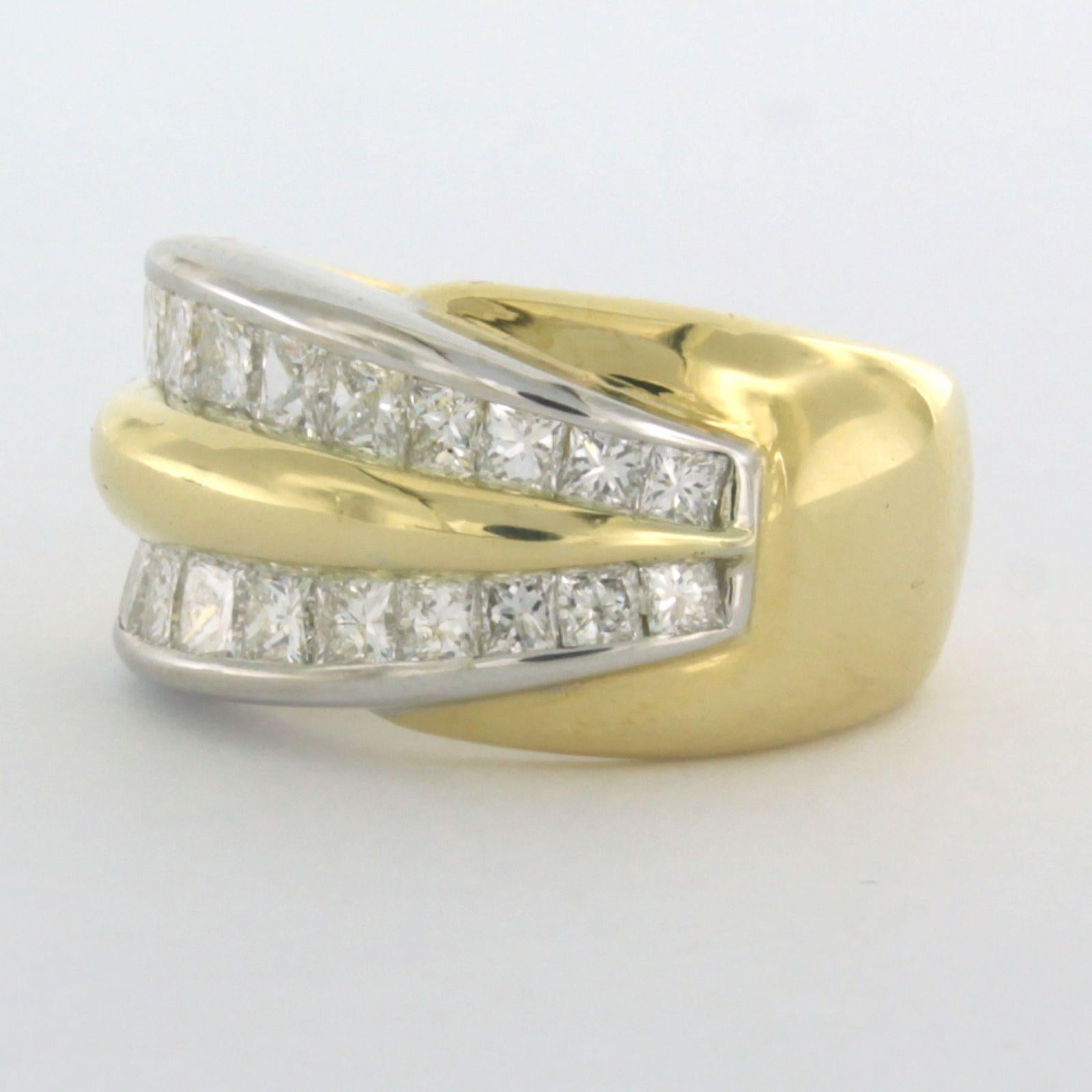 Princess Cut ring with prindess cut diamonds up to 2.00ct 18k bicolour gold - 14.4 gram For Sale