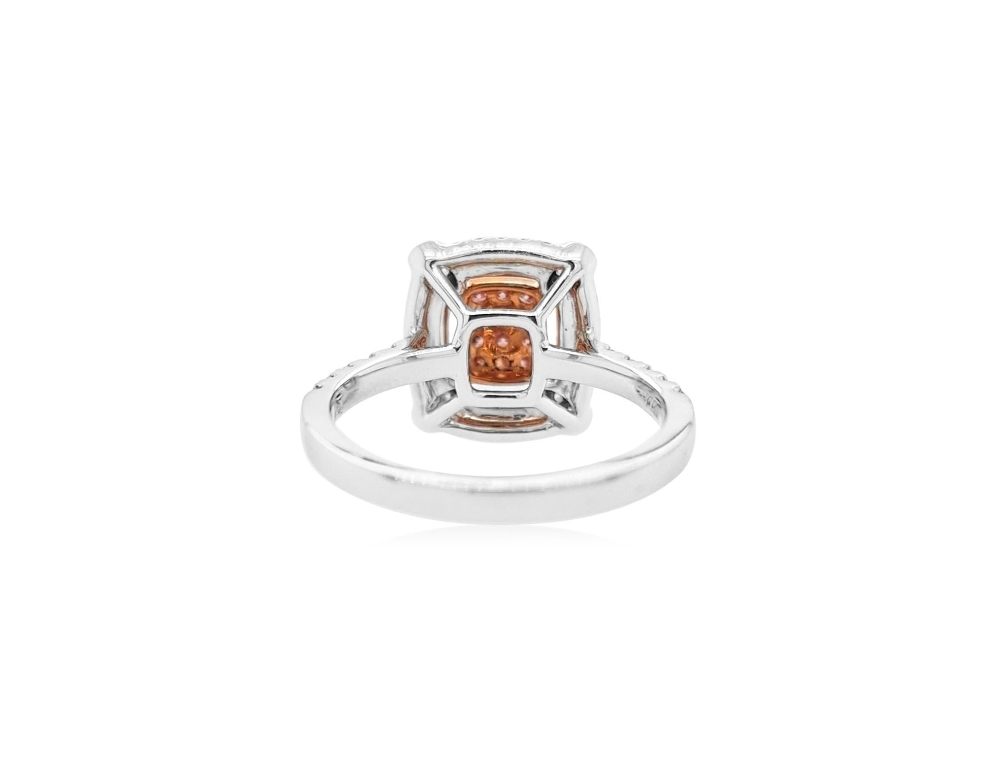 Contemporary Ring with Rare round brilliant cut Pink diamonds and white diamonds, made in Pt For Sale