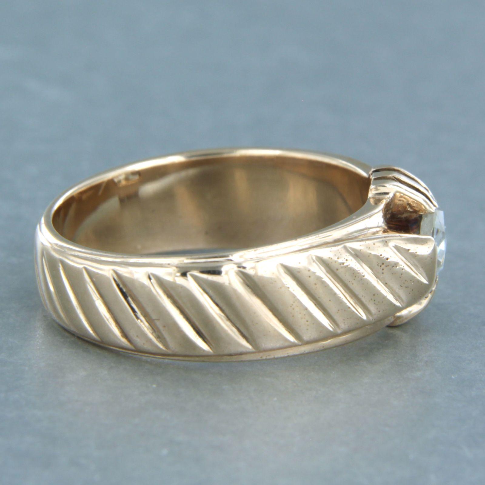 Bague pour homme en or rose 14k sertie de diamants taille rose, total approximatif 0.30 - G/H - SI - taille de bague US 8 - EU 18.25 (57)

Description détaillée :

La partie supérieure de l'anneau mesure 9,0 mm de large.

Poids : 7,4 grammes.

Bague